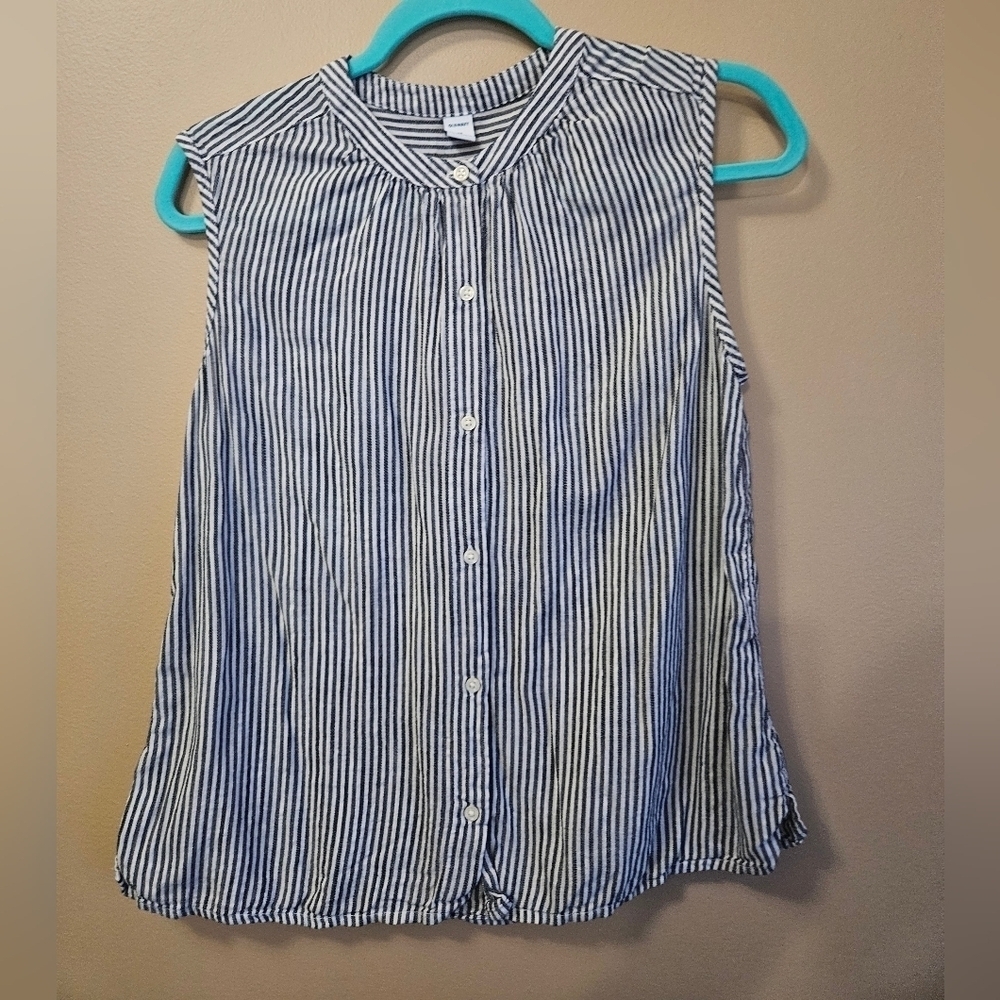 Old Navy Women's Size XS Striped Sleeveless Shirt